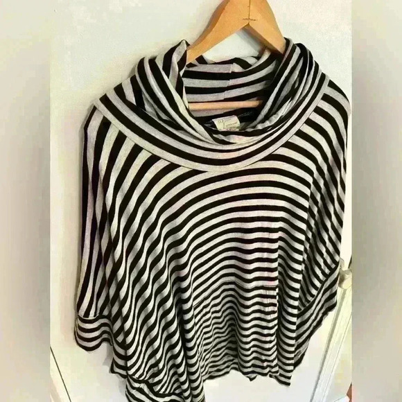 Andrea Jovine women’s pullover cowl neck cardigan baggy stripes size Medium - Picture 3 of 11